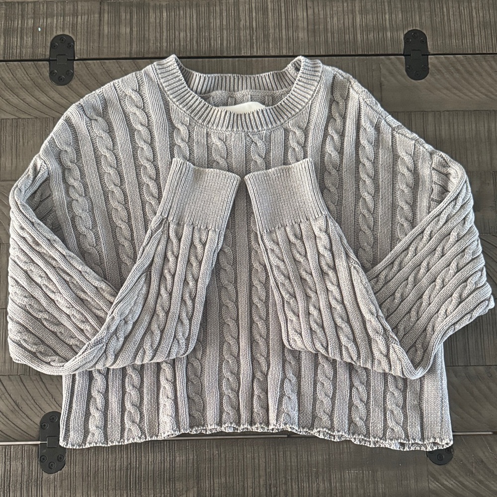 Aerie Gray Cropped Cable Knit Sweater